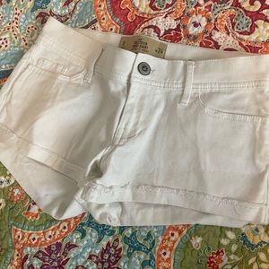 Womens White Cuffed Hollister Shorts